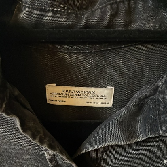 Zara Button Down - Picture 2 of 3